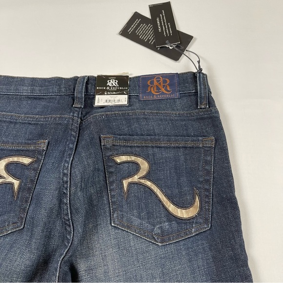 ROCK & REPUBLIC Kasandra Dark Wash Mid-Rise Bootcut Jean Size 10 - Picture 13 of 16